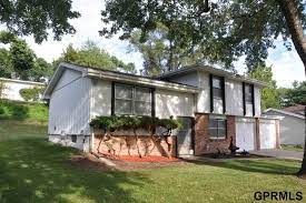 Quartz countertops, stainless steel you can trust apartment list to help you find your next omaha, ne apartment rental! Houses For Rent In Omaha Ne Forrent Com