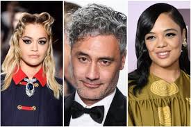 Rita ora, taika waititi, and tessa thompson in a relationship? Rita Ora Tessa Thompson And Taika Waititi Are Seen Enjoying A Three Way Kiss News Logics
