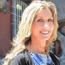 Traci Murray's Instagram, Twitter & Facebook