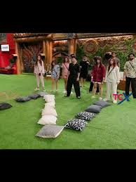 Housemates celebrate Neelam's birthday in BiggBoss 19 house., ., ., ., .,  Follow - @tellychakkar , ., ., ., ., ., ., #biggboss19 #bb19  #biggboss19onjiocinema #ashnoorkaur #ashnoorian #gauravkhanna ...