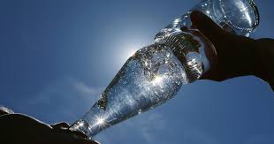 The first sparkling water in the united states to be flavored with real fruit. Some Sparkling Water Brands Have Pfas Chemicals Study Finds News Chant Usa