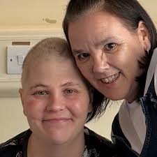 Fundraiser for Billie Jo Baynes by Julie Glover : Let's get them a holiday