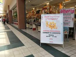 Orari di apertura centro commerciale carrefour limbiate. Centri Commerciali Aperti A Ferragosto Ma C E Chi Dice No Cronache Maceratesi