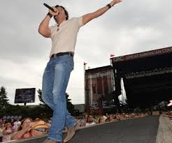 Joe Nichols Sings Baby Got Back Tequila Makes Her Clothes Fall Off At Country On The Coast Video