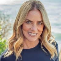 Tracy Gunderson's Instagram, Twitter & Facebook