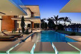 Lil wayne house & property (rapper lil wayne house address): Lil Wayne Buys Miami Home With Moat Like Entrance For 17m