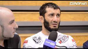 Film przedstawia portret zawodnika mma mameda khalidowa, ale nie skupia się wyłącznie na jego biografii. Mamed Khalidov Interview After Ksw 35 Fight Vs Aziz Karaoglu Youtube