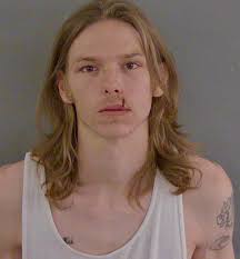 Father arrested in 2020 child abuse case lands back behind bars