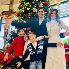 Alicia machado, gaby spanic, paty manterola y jessica coach presentaron la puesta en escena en el lunario, en la que también hablan de su rol de mamás. Patricia Manterola Aclara Si Tendra Otro Hijo Como Se Especulo Tras Una Publicacion De Su Marido Famosos Univision