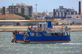 Ferry que faz a travessia Vila Real de Santo Antonio / Ayamonte ...