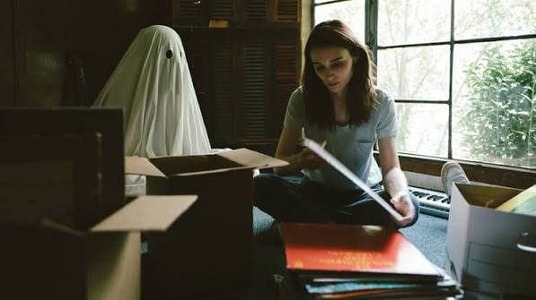 A Ghost Story (2017) | MUBI
