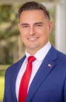 Eric Hoggatt's Instagram, Twitter & Facebook