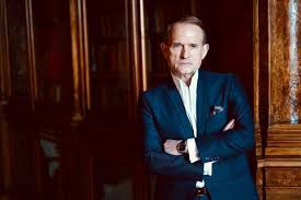 Viktor Medvedchuk I Oksana Marchenko Zakupili I Peredali Medpomosh Bolnicam Po Vsej Ukraine Ukrainianwall Com