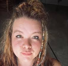 Hannah Sowell's Instagram, Twitter & Facebook