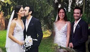 Başarılı oyuncu serhat teoman ve leyla feray, karaköy'de objektiflere yakalandı. Nilufer Gurbuz Kimdir Kac Yasindadir Bugra Gulsoy Evlendi