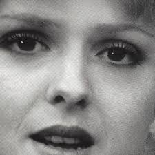 Bernadette Peters: Young and Cute, Forever and Never