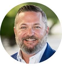 Laura Teter's Instagram, Twitter & Facebook