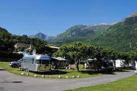 Vous pouvez nous contacter en utilisant le formulaire contact prévu à cet effet. Le Camping Les Services Camping Toy A Luz Saint Sauveur Dans Les Hautes Pyrenees