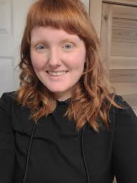 People are amazing. Lela just loved hair and make up so she signed up for  school. Did the thing. And now she's ready to take her tests. She let me do  the