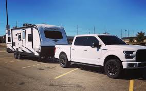 F 150 Towing Capacity What Size Travel Trailer Can A F 150 Pull In 2020 Towing Trailer Travel Trailer Pull Behind Campers