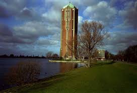 After visiting the auction house, there are plenty of activities to experience in and around aalsmeer. File Watertoren Aalsmeer Jpg Wikipedia