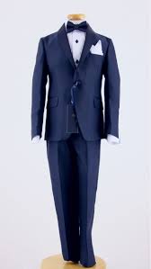 Brums.com è lo shop online in cui trovare vestiti comodi per neonati, pratici per bambini e trendy per ragazzi da 0 a 16 anni delle nuove collezioni. Abiti Cerimonia Ragazzo Abbigliamento Ragazzi Bolle Di Sapone