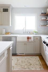 Armoires De Cuisine En 2020 Armoire De Cuisine Refaire Armoires De Cuisine Cuisine Melamine