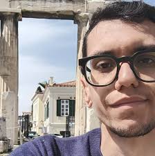 Hi everyone, I am looking for a studio for myself, I'm a student. The  apartment should be available from September 29th to February, complete  with dishes and appliances (also bed linen if