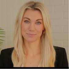 mindset #selfdevelopment #sales #growthmindset #courtneymartinmindset