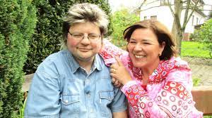 Bei einer schmackhaften soljanka holte marcos mama betina die muntere multijobberin kerstin und die. Die Schonsten Momente Von Handelsfachpacker Marco