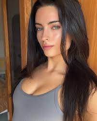 Renée Murden (@reneemurden) • Instagram फ़ोटो और वीडियो