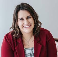 Karen Sobczak's Instagram, Twitter & Facebook