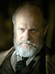 Deadwood'': Hearst gets the upper hand