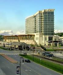 The Landing Convention Center With Hotel Located At The Intersection Entrance To The Landing At Branson Branson Hotels Branson Missouri What A Beautiful World