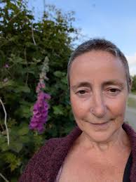 We are all set up and ready @totneslatenightshopping at the civic. We look  forward to seeing you all 🧀 #totnesmarket #totneslatenightshopping  #missivyevents #visittotnes #toasties