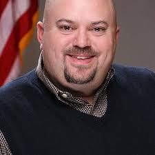 Committee report says Hendersonville would benefit from city administrator