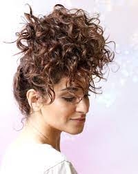 1001 Idees Geniales De Coiffure Cheveux Boucles Tendance Coiffure Cheveux Boucles Idees De Coiffures Coiffure