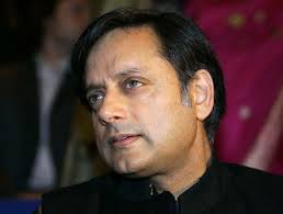 Cyber age politicos: Tech savvy Shashi Tharoor launches new social network 