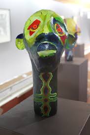 Kenyan Arts Review: LIZZIE THURMAN'S TRIBE OF TALKING HEADS AT ONE OFF