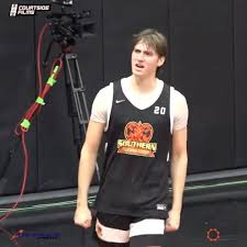 COMMITTED! Drew Fielder has committed to Georgetown! Fielder is a 6’9 F  from Idaho, who is ranked 117th in the Class of 2023. Fielder was  previously committed to Providence under Ed Cooley. Welcome to ...