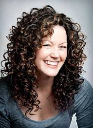 Simply add a mousse, like nexxus exxpand+ volumizing whip. Pin En Estilos De Pelo Rizado