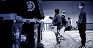 There was a history of a large socialist vote, there is a history of tension between 'regular' and 'reform' politicians, and there has been electoral fusion , a factor not seen in most of the rest of the united states. Ukmarlpgomugam