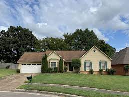 Maybe you would like to learn more about one of these? 3 Bedroom 2 Bathroom Memphis Rental Home House For Rent In Memphis Tn Apartments Com