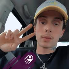 Lets get the Wild Grinders fan page over 1,000 friends by the end of today.  Everyone that likes the page will automatically be entered to win an  autographed Lil Rob and Meaty