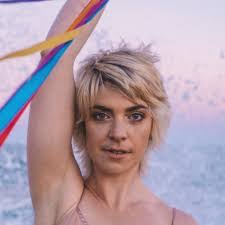 Barbara Tomi's Instagram, Twitter & Facebook