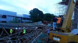 Empat dipercayai maut manakala tiga cedera parah selepas sebahagian rangka utama susur masuk ke jambatan. Mayat Ditemui Dalam Runtuhan Jambatan Di P Pinang Astro Awani