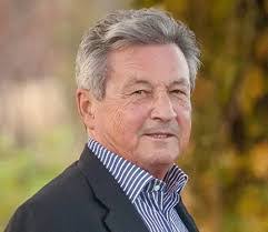 Andy Chabot's Instagram, Twitter & Facebook