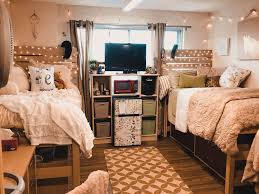 30 Cute Girl Dorm Room Design Ideas Trenduhome College Dorm Room Decor Dorm Room Designs Girls Dorm Room