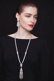 White Wonders: Van Cleef & Arpels master the combination of white gold and  diamonds