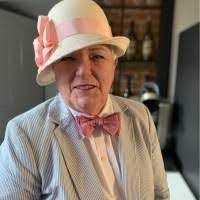 Karen Diefendorf's Instagram, Twitter & Facebook